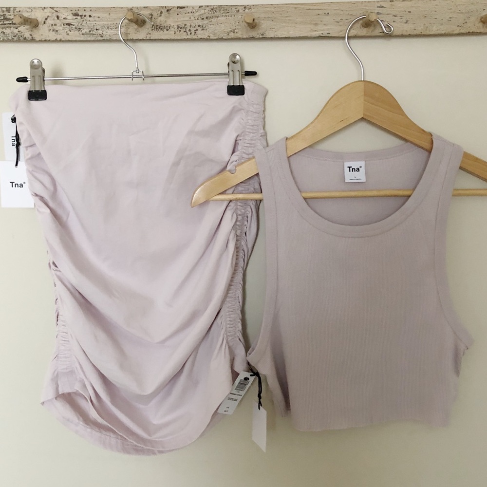 NWT  Aritzia TNA Chill Malibu Skirt with Coordinating Tank Size Large